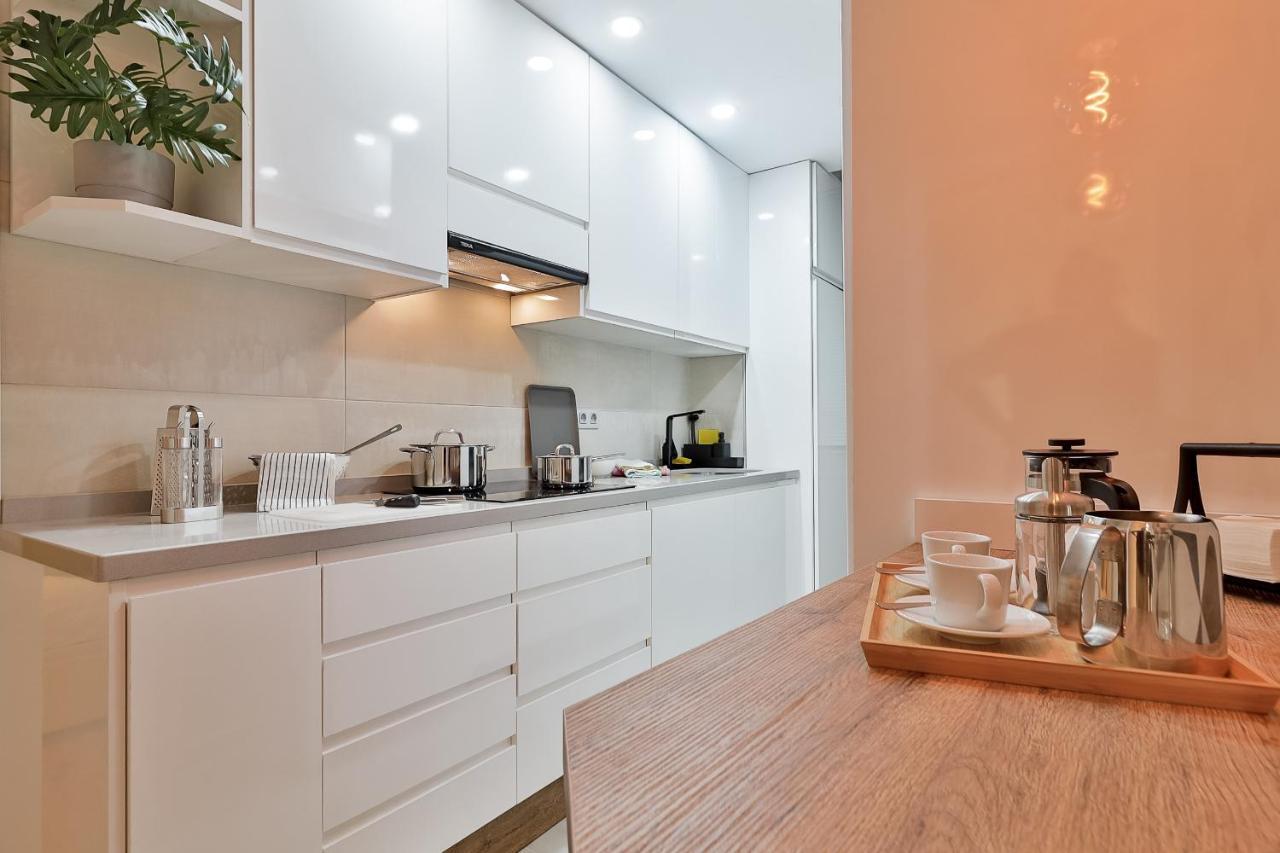 מאלגה C24 Fantastic 4 Bedroom With Terrace מראה חיצוני תמונה