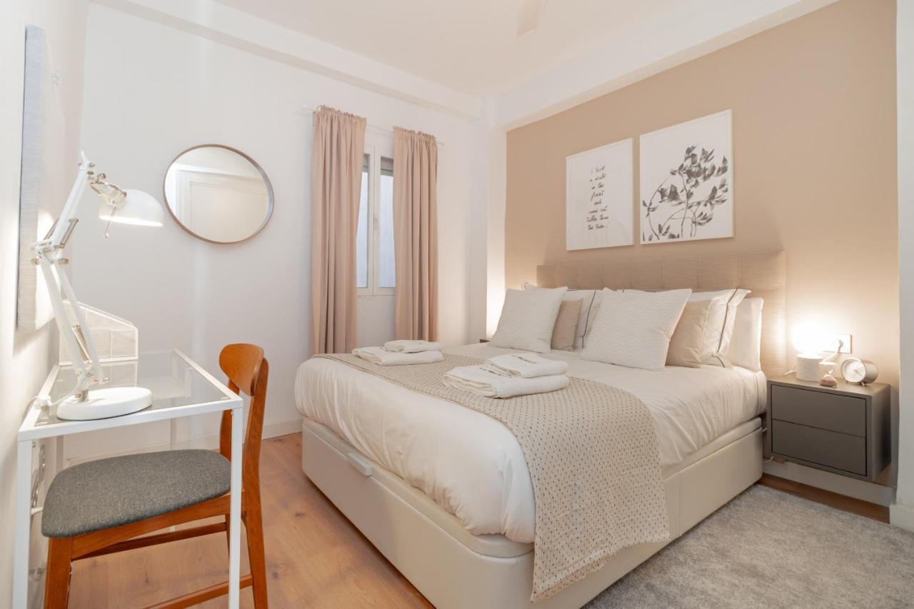 מאלגה C24 Fantastic 4 Bedroom With Terrace מראה חיצוני תמונה