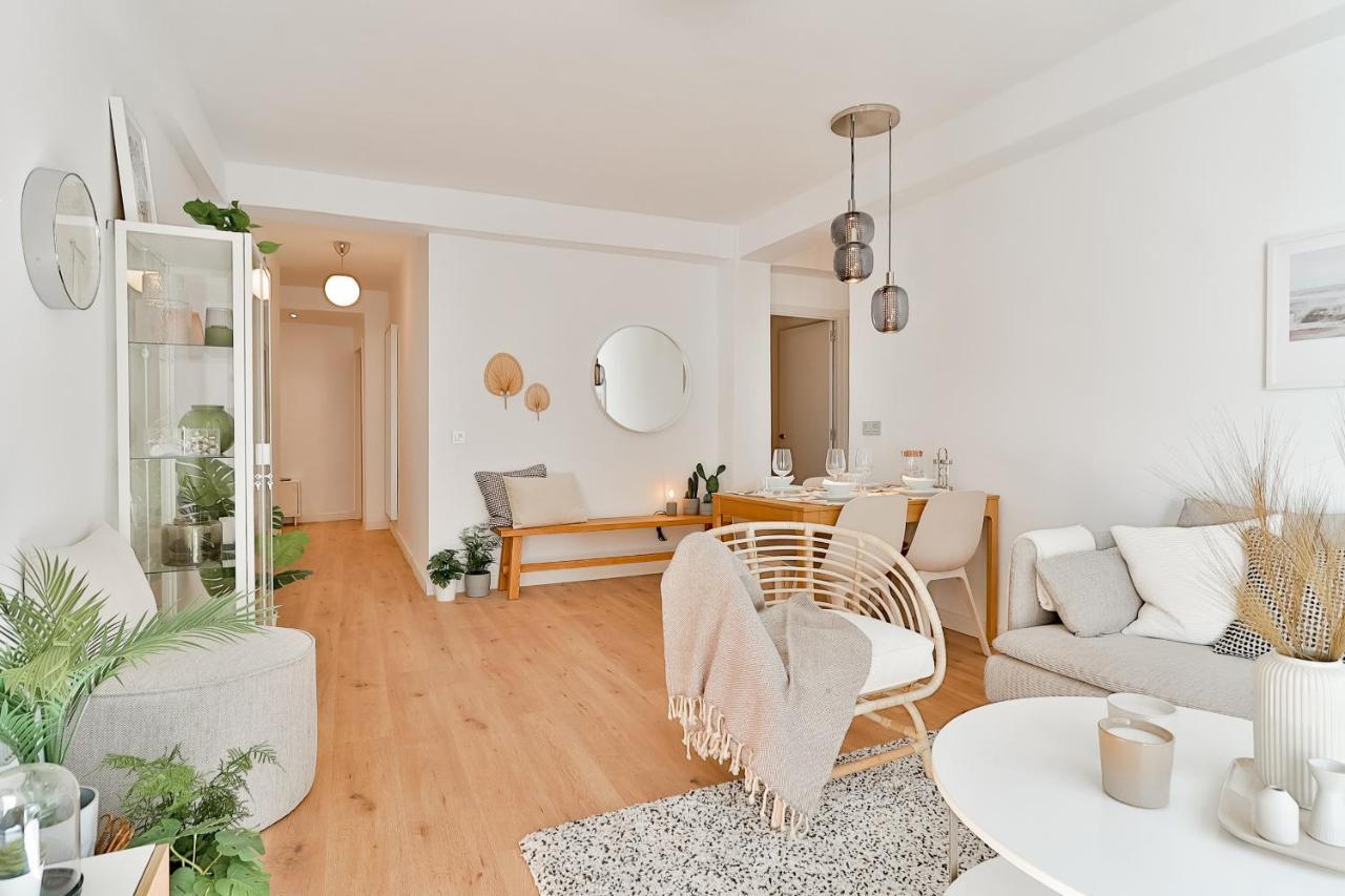 מאלגה C24 Fantastic 4 Bedroom With Terrace מראה חיצוני תמונה